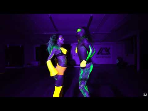 M'Y - In The Dark #Fluo