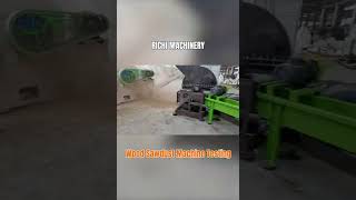 How does wood sawdust pellet machine work?