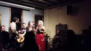 Barefoot & Bankside w/ Ivy Beck & Neill- Amazing Grace