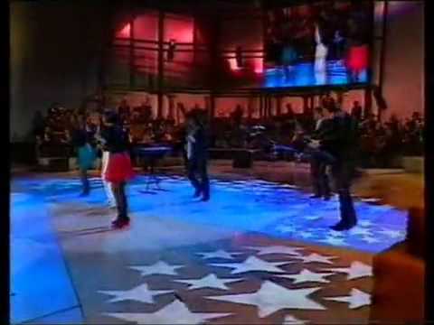 Izel Celik & Reyhan Karaca & Can Ugurluer - Iki Dakika (Eurovision 1991)