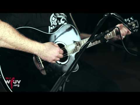 The 2 Bears - "Unbuild It" (Live at WFUV)