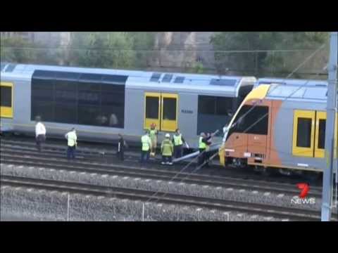 Seven News Sydney - Western line train caught in overhead wires (23/10/2013)