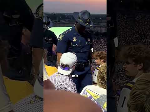 Sheriff fasst Flüchtigen bei Fußballspiel