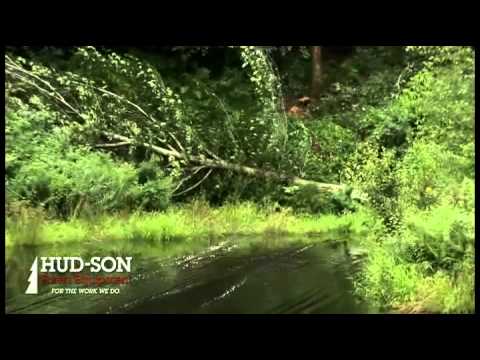 Regardez le débusquage treuil de Uniforest journal en action