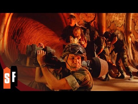 Thumbnail of the video: Tobe Hooper and Hunter Carson Discuss Working With Marines