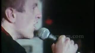 The Clash- &quot;Garageland&quot; Live 1977 (Reelin&#39; In The Years Archive)