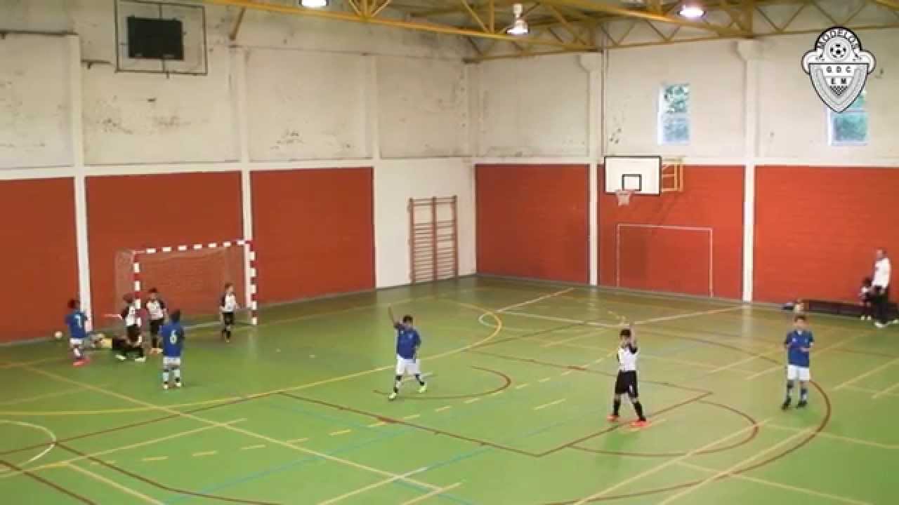 Futsal SUB11: Juventude de Gondomar, 2 - Escolas d...