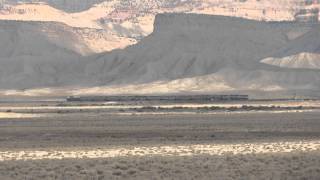 preview picture of video 'Amtrak passing mountain base near Thompson, Utah'