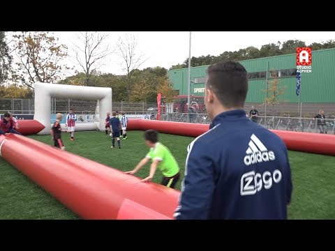 ARC-keeper Wouter van Valen geeft clinic Ajax Kids Tour