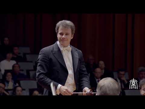 Bamberg Symphony - Antonín Leopold Dvořák Symphony No 7 Movement 1 and 2