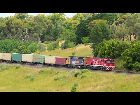 Pacific National Intermodal Container Freight - PoathTV Australian Trains & Railways 2017