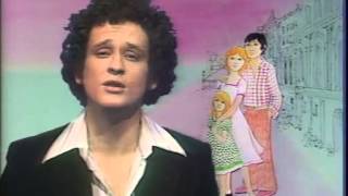 Michel Jonasz chante "LES VACANCES AU BORD DE LA MER"