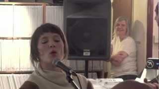 Cate Le Bon - Puts Me To Work - Live Rough Trade West London 2012