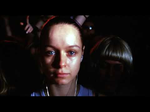 Morvern Callar (2002) - Club Scene