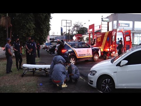 Moradores de rua são esfaqueados durante briga
