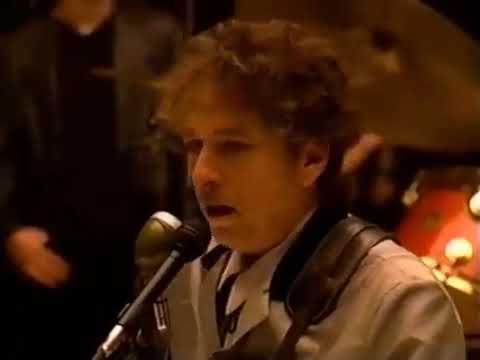 The famous Bob Dylan “Soy Bomb” incident - performance artist rushes stage 
