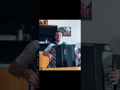 Tomáš Valiček & Peter Pann ft. Separ, Kali - STROJ