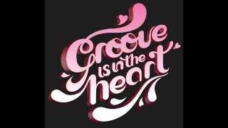 DEEE-LITE - GROOVE IS IN THE HEART - WHAT IS LOVE