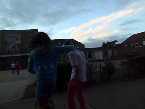 dom doen met brackos