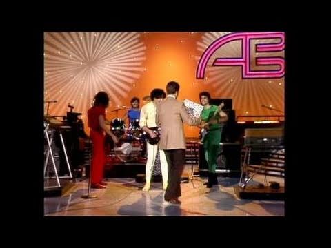 Dick Clark Interviews OXO - American Bandstand 1983