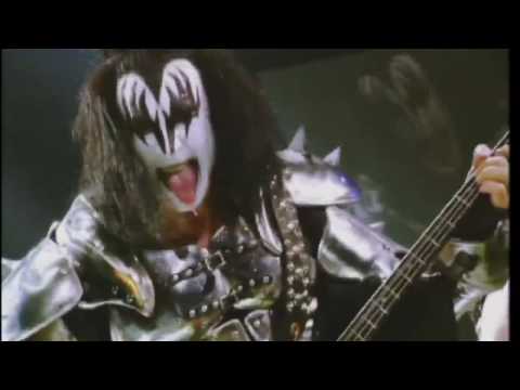 Kiss talk Sonic Boom and share makeup tips