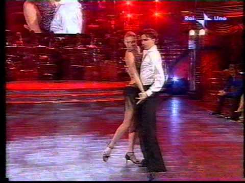Cristina Chiabotto e Raimondo Todaro - Tango (26.11.05)
