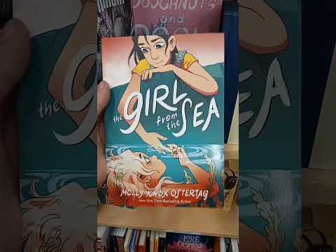 The Girl From The Sea 🌊🪸 #booktube #graphicnovels #sea