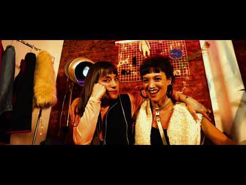 Sol Pereyra - MULA - Sara Hebe - "Hola Bye" (Video Clip Oficial)