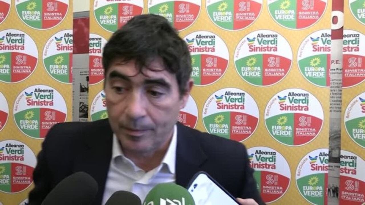 Giustizia, Fratoianni: "Gli italiani difenderanno la Costituzione"