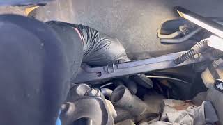 Holden Commodore VE thermostat remove