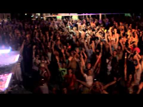 Francesco Diaz &  Young Rebels- Ibiza (Waveshock Hot Summer Nights  Remix)