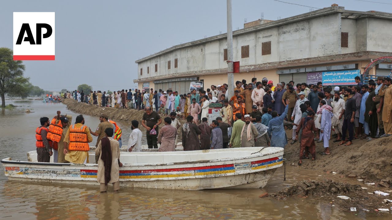 Pakistan evacuates 25,000 from eastern city as rivers threaten flooding
