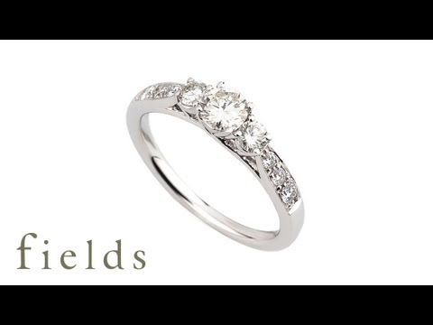 18ct White Gold 3 Stone Engagement Ring
