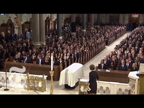 Politics: Senator Kennedy's Funeral Service | The New York Times