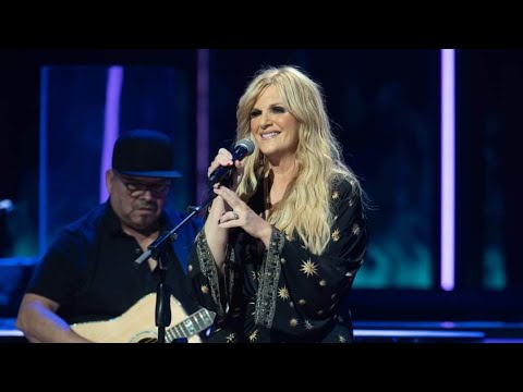 Trisha Yearwood ft. Karyn Rochelle - Georgia Rain (Live @ Grand Ole Opry)