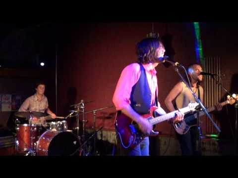 The Blakes - Little Bit (Chadwick's/Mile of Music) 8-9-2013