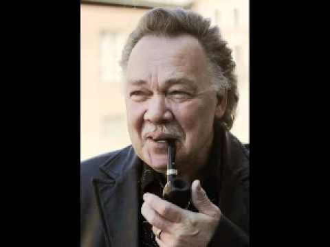 Kari Tapion muistolle 1945-2010 R.I.P (Olen suomalainen)