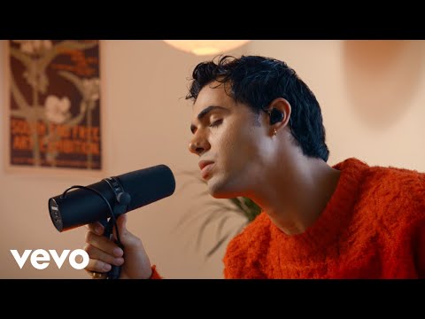 Mergui - I Can't Make You Love Me (Live)