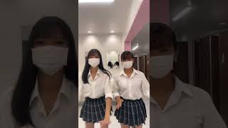 透け透けのJKがエロすぎる