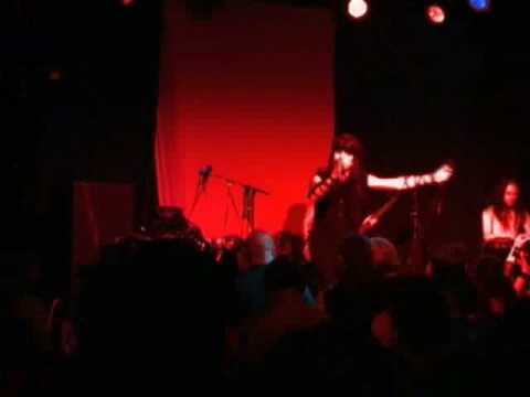 Keller Kinder - Labyrinth (live)