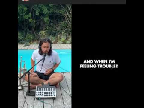 The kiffness x Rushawn - Is beautiful 😍 Day ( live Looping Song)