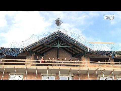 ROTTENBACH BEI HAAG. Dachgleichenfeier bei Mauernböck