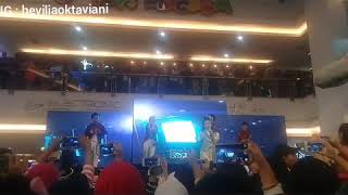 Download lagu [FANCAM] 171118 Naura - Berani Bermimpi @ Festival Citylink 7th Anniversary mp3