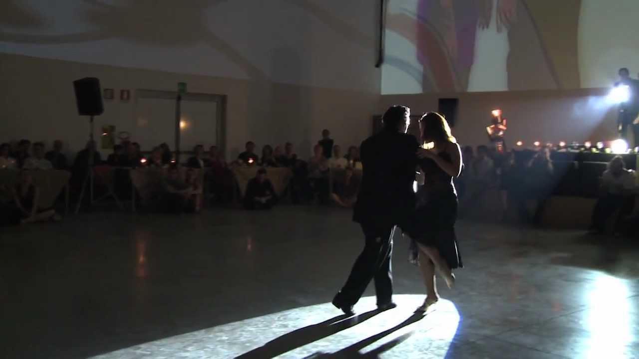 Mariano "Chicho" Frumboli y Juana Sepulveda - 2° esibizione - V grande Encuentro de Tango 2011