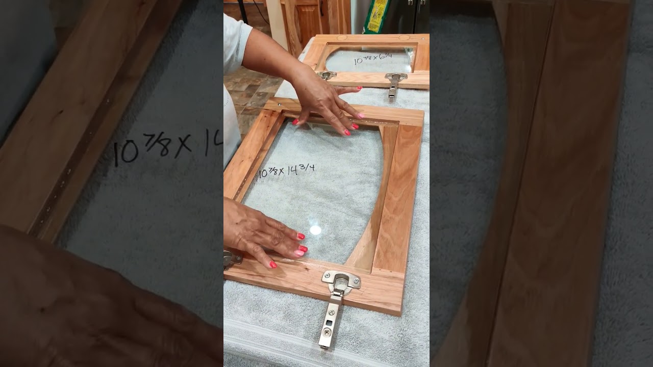 Glass in Kitchen Cabinets. #shorts #kitchen #cabinet