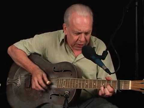 Country Blues Guitar Lessons - Dirt Road Blues - Paul Rishell - Shake 'em Down 1