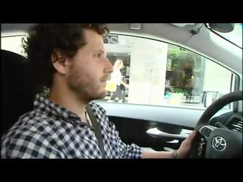 Bluemove Carsharing Madrid Directo 22.05.2012   Telemadrid.mp4