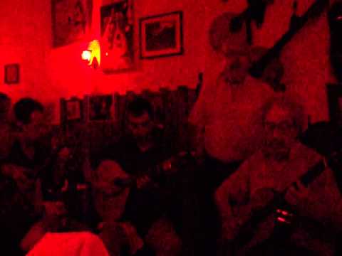 FADO : SAUDADES DO FUTURO