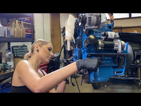 Woman vs. Aixam, Kubota Z402 Engine Restoration. Part 2/2