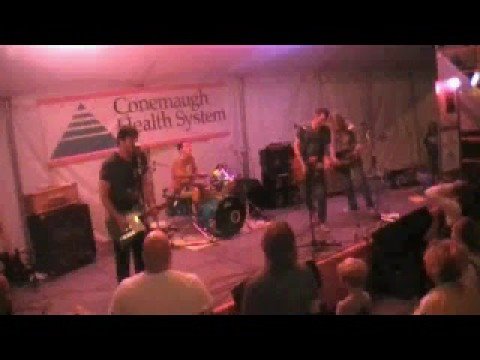 Red Collar performs 'Hands Up' at the Johnstown Folkfest